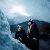 Besök isgrotta med pistmaskin