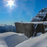 Lysefjorden & vandring till Preikestolen på vintern
